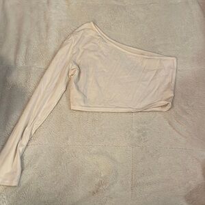 Off the shoulder crop top single long sleeve